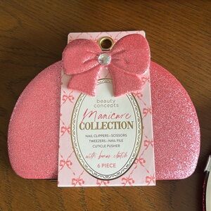 Beauty Concepts Pink Glitter Manicure Clutch Set